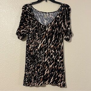 Jennifer Lopez Women’s M Leopard Print V-Neck Blouse